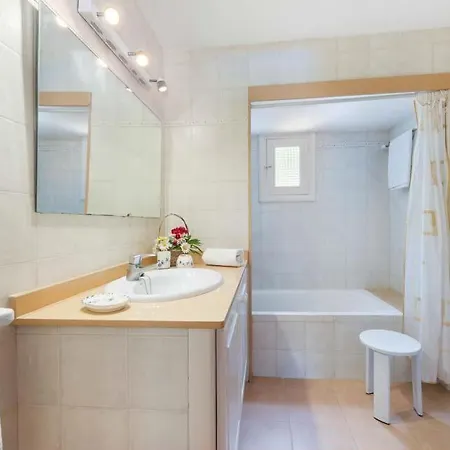 Βίλα Sleeps 6 Pool Air Con Wifi Pollença